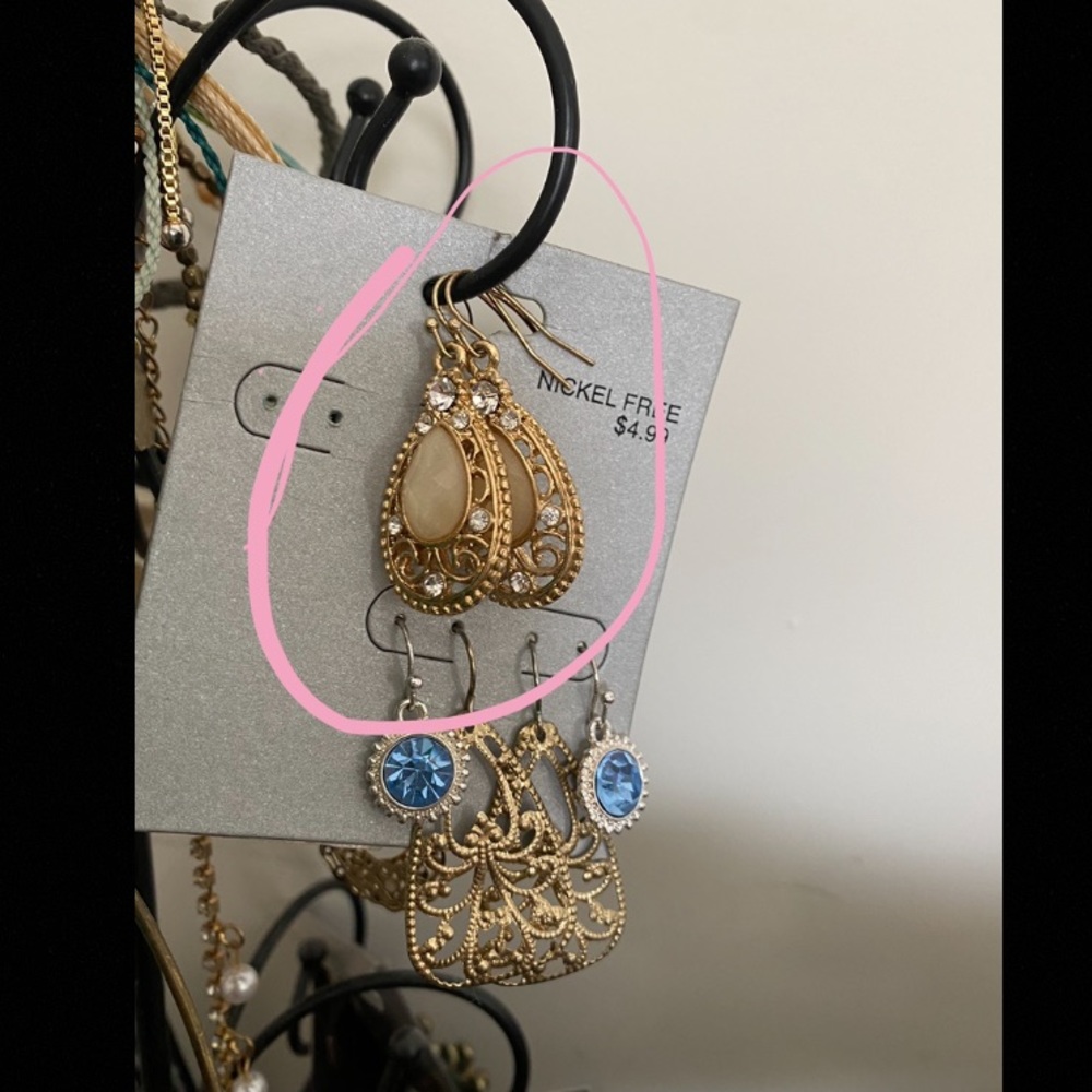 Gold Earrings with rhinestones